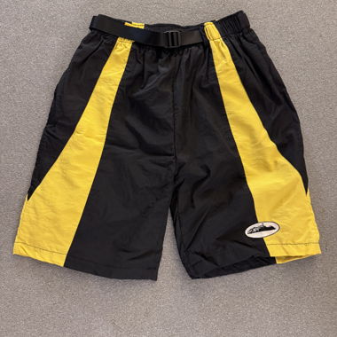 Corteiz Spring Shorts black/yellow