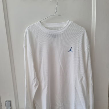 JORDAN LONG SLEEVE T-SHIRT - SIZE L - NEW! 