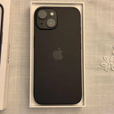 Apple iPhone 15 - 256 GB - Schwarz