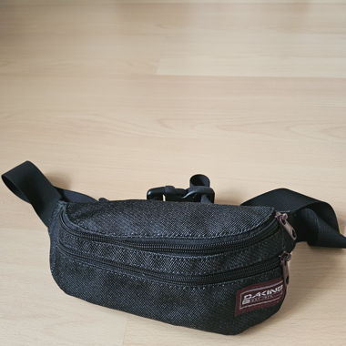 Dakine Bauchtasche