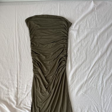Robe kaki