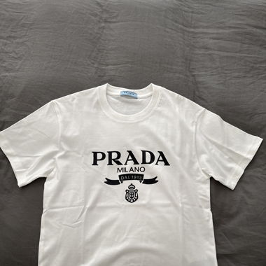 Prada Tshirt