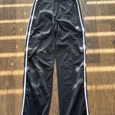 Schwarze Adidas Trainingshose