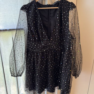 Schwarzes Pailletten-Abendkleid