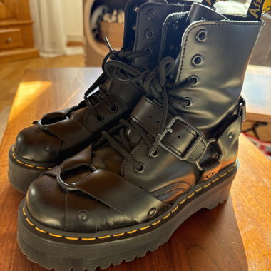 Dr. Martens Jadon Harness 8 Eye Boot