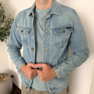 Herren Jeansjacke hellblau von ZARA 