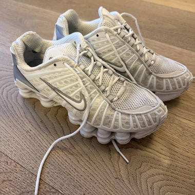 Nike Shox