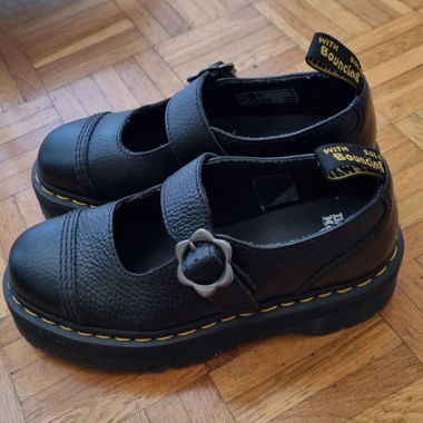 Dr. Martens Addina