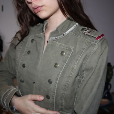 Jeans Jacke im Militär Style