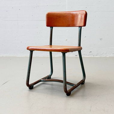 Vintage Kinderstuhl mit Stahlrohrgestell, 1950er