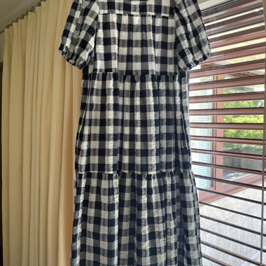 Robe maxi à manches bouffantes à carreaux