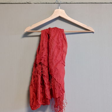 Sciarpa in viscosa rossa