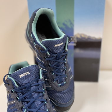 Scarpe da trekking Meindl da donna 7
