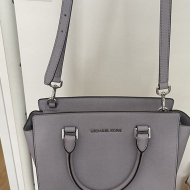 Handtasche