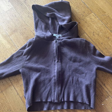 Veste à capuche zippée côtelée