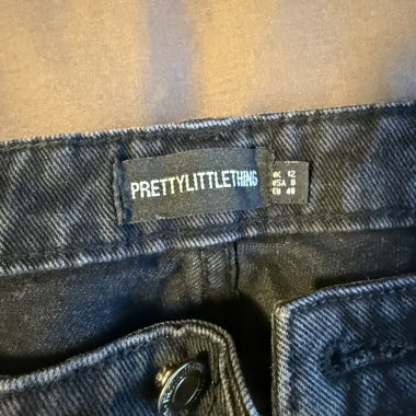 Jeans dritti neri PrettyLittleThing