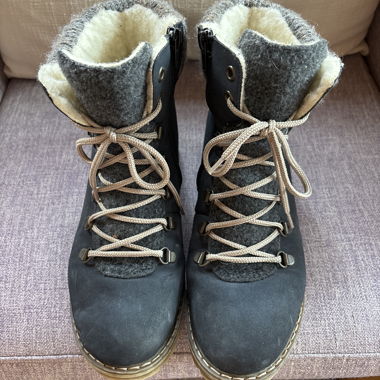 Winterstiefel mit Wollfutter