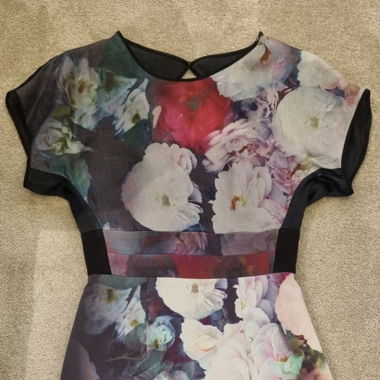 Ginge Smart Silk Designer Dress 8 - Black & Floral