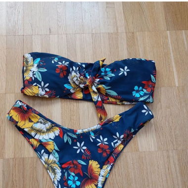 Bikini bandeau