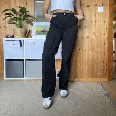 black bershka cargo pants 