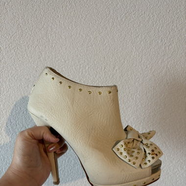 Chaussures à talons blanches 