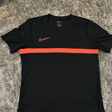 T-Shirt Nike