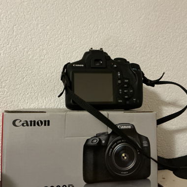 Canon 2000d, 18-55 mm , excellent état