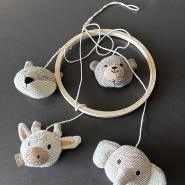 Mobile en peluche