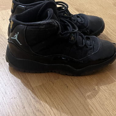 Chaussures Jordan noires pour enfant