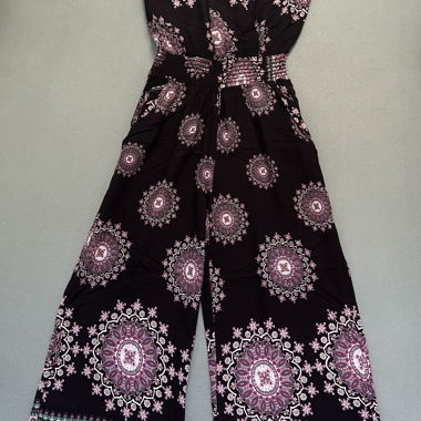 Ärmelloser Jumpsuit mit Muster