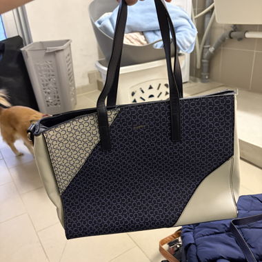 Borsa a mano con motivo