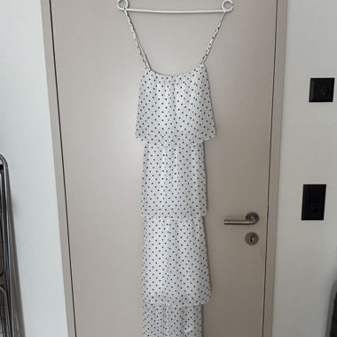 Sommerliches H&M Kleid mit Pünktchen, Grösse 38.