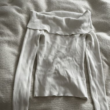 Pull décolleté