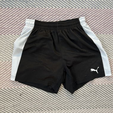Puma Sportshorts schwarz/weiss