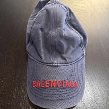 Balenciaga Hut