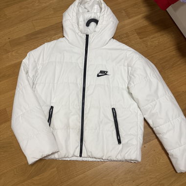 Nike Pufferjacke Weiss