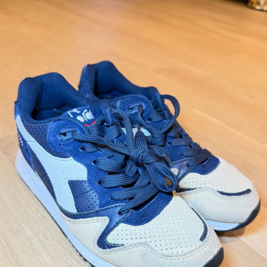 DIADORA V7000