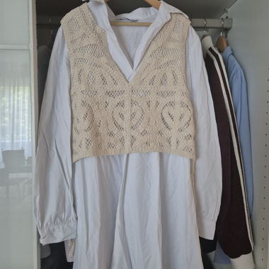 White shirt dress with Stradivarius crochet top
