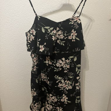 Robe d'été noire à fleurs - Taille S - Comme neuf!