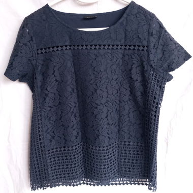 VILA Navy Lace T-Shirt M