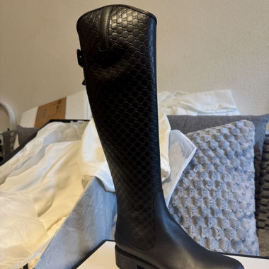 Gucci-Stiefel schwarz, 37, nagelneu