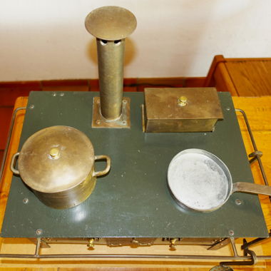 Spielzeug-Kocher aus Metall