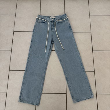 Jeans di denim about:blank