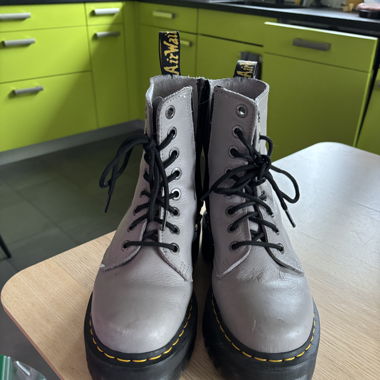 Dr Martens Grau grösse 40