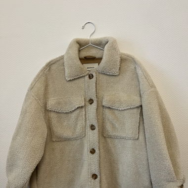Fluffy jacket 