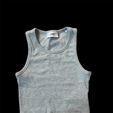 grey basic top