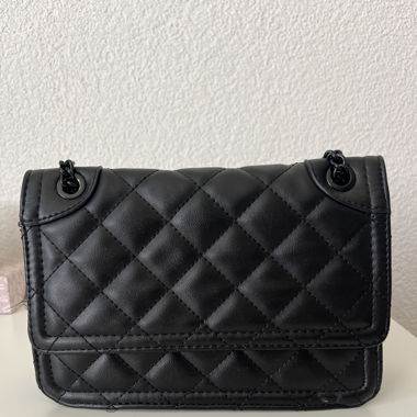Schwarze Tasche