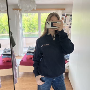 #sweatshirt