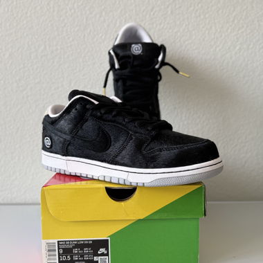 Medicom Toy x Nike SB Dunk Low Be@rbrick