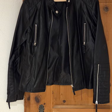Black Leather Jacket Esmara